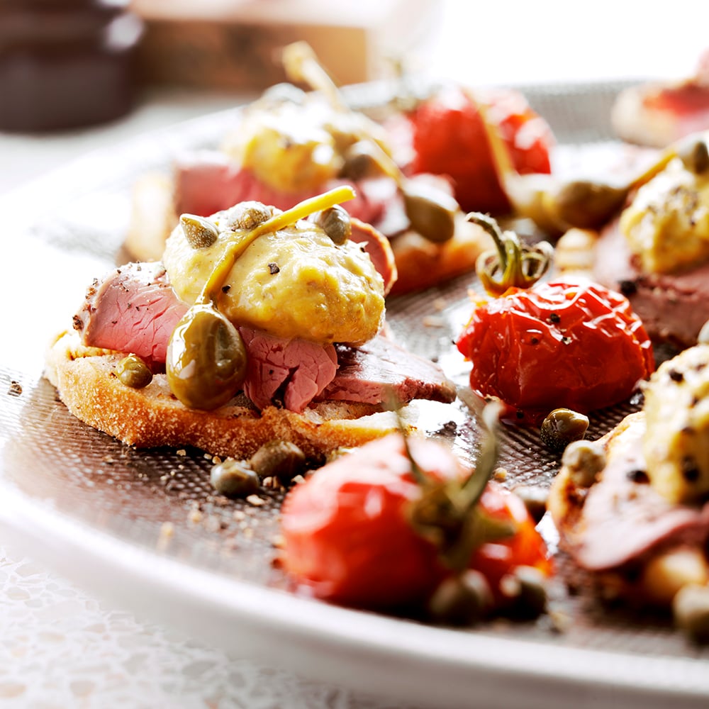   Bruschetta Tonnato med Lantgoda Surdeigsbrød - Oppskrifter | Pågen